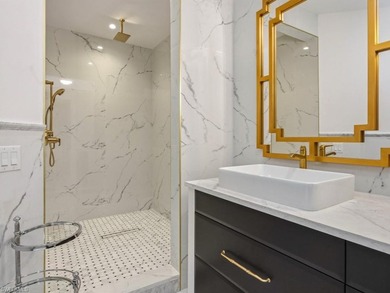 A RARE DOWNTOWN NAPLES OFFERING-Completely renovated, 1-mile to - photo 22