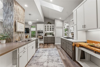 Welcome to your private Northwest Arkansas retreat! Tucked at - photo 3