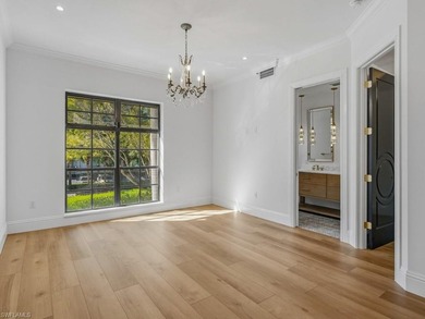 A RARE DOWNTOWN NAPLES OFFERING-Completely renovated, 1-mile to - photo 25