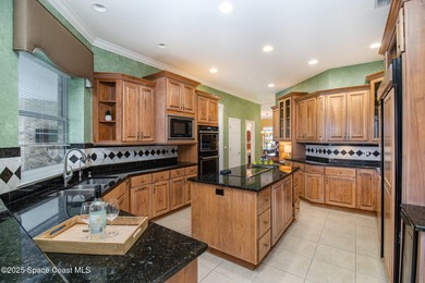Stunning Executive Pool Home with RV/boat Garage blends elegance - photo 7