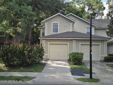 AFFORDABLE RESORT-STYLE LIVING NEAR I-295! Move-in ready 3 BR, 2 - photo 1