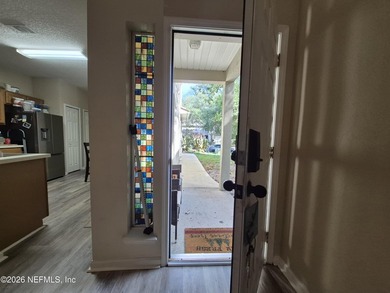 AFFORDABLE RESORT-STYLE LIVING NEAR I-295! Move-in ready 3 BR, 2 - photo 6