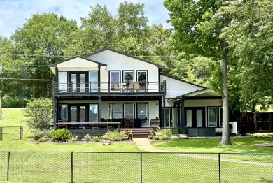 Lake Cherokee Home For Sale in Longview Texas