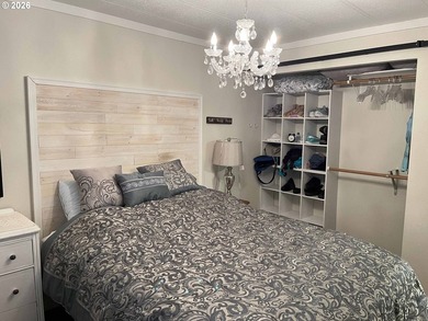 Charming 1-bedroom, 1-bath home located in the gated community - photo 5