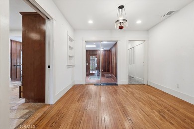 Charming 1920s single-level home situated in the highly - photo 10
