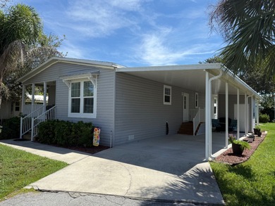 (private lake, pond, creek) Home For Sale in Leesburg Florida