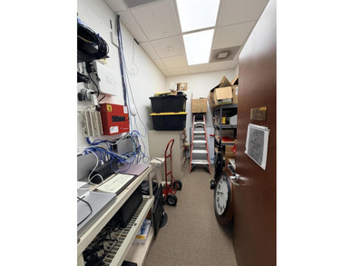 Turnkey Medical Office with Expansion Opportunity Position your - photo 12