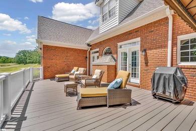 Spacious full-brick 4-bedroom, 3-bath home with a primary suite - photo 13