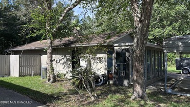Investor Special with Three Income-Producing Units on Two - photo 4