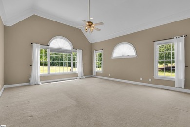 Spacious full-brick 4-bedroom, 3-bath home with a primary suite - photo 15