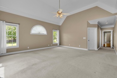 Spacious full-brick 4-bedroom, 3-bath home with a primary suite - photo 16