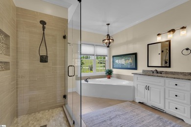 Spacious full-brick 4-bedroom, 3-bath home with a primary suite - photo 17