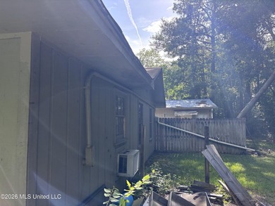 Investor Special with Three Income-Producing Units on Two - photo 7