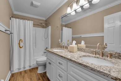 Spacious full-brick 4-bedroom, 3-bath home with a primary suite - photo 24