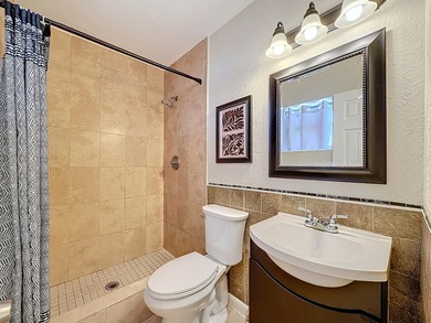 Amazing Opportunity! Updated 3 bedroom 2 bathroom single family - photo 24