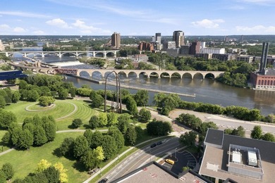 Wake up to one of the most iconic views in Minneapolis - photo 31