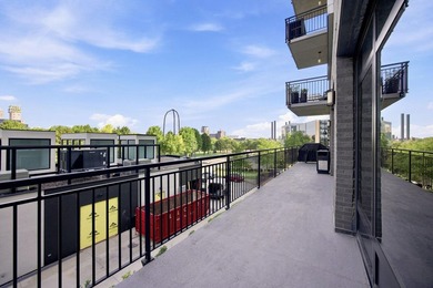 Wake up to one of the most iconic views in Minneapolis - photo 37