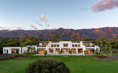 Newly built and masterfully composed, Miramar Meadows is a rare - photo 8