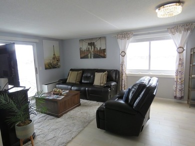 Waterfront! Magnificent panoramic views of Boston and Captain's - photo 5