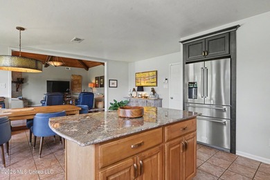 This gorgeous 3,320 sq ft remodeled cedar home sits on nearly an - photo 14