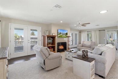 Experience the best of Crystal River waterfront living in the - photo 18