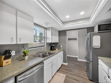 St. Lucie River Home Sale Pending in Stuart Florida