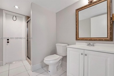 Cozy and spacious 3 Bedroom, 2 bath villa with a large patio. / - photo 22