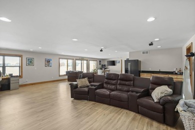 Custom-Built Lake Home on Island Lake in the Copper Point - photo 28