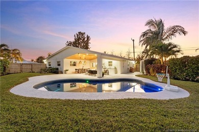 St. Lucie River Home For Sale in Palm City Florida