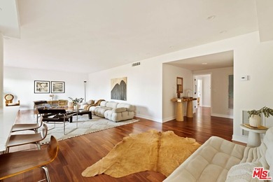Rare opportunity to own an exceptionally spacious, beautifully - photo 7