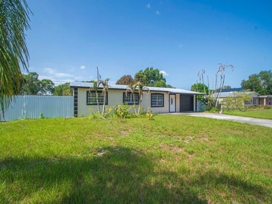Beautifully maintained CBS home just outside Fort Pierce city - photo 2