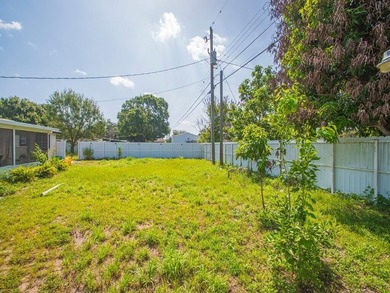 Beautifully maintained CBS home just outside Fort Pierce city - photo 7