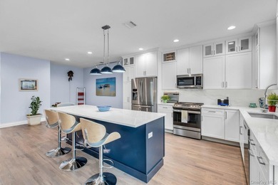 Enjoy Coastal Living in the River View ... a Beautiful and Gated - photo 11