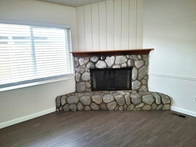 OPEN HOUSE SAT/SUN 11am -3pm. Check in at Clubhouse! This Is the - photo 5