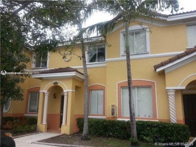 (private lake, pond, creek) Townhome/Townhouse For Sale in Homestead Florida