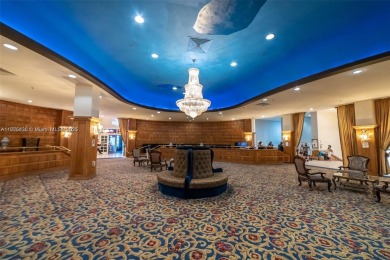 BEAUTIFUL MIAMI BEACH, ON COLLINS AVE WITH POOL, GYM, SAUNA, ETC