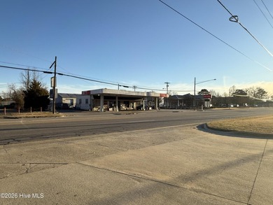 Currently used as a convenience store, open and operational. Has - photo 1