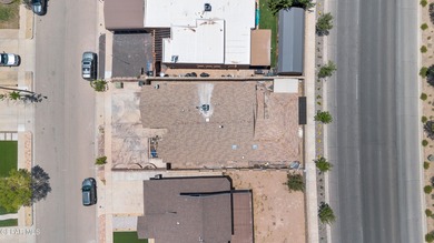 This charming 3-bedroom, 2-bathroom home in Horizon offers the