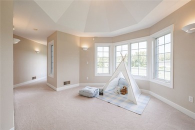 Welcome to this stunning Webster estate in the highly desired - photo 28