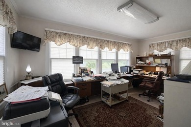 **SELLER IS OFFERING A 10,000 SELLERS CONCESSION W/ ACCEPTABLE - photo 29