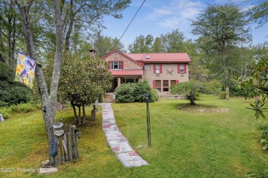 Lake Harmony Home For Sale in Lake Harmony Pennsylvania