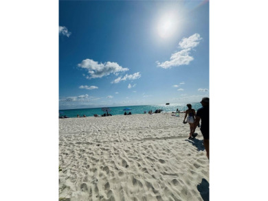 BEAUTIFUL MIAMI BEACH, ON COLLINS AVE WITH POOL, GYM, SAUNA, ETC