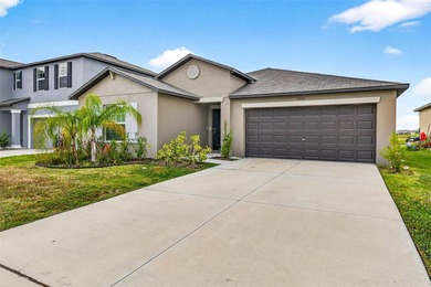 King Lake Home For Sale in Wesley Chapel Florida