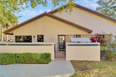 Beautiful first-floor villa in the highly desirable Montego Cove - photo 3