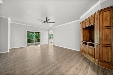 Welcome home to this beautifully updated 5-bedroom, 4-bath - photo 9