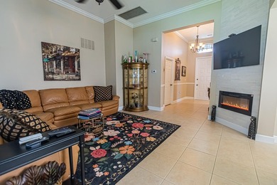 Welcome home to this beautifully maintained 3-bedroom, 2-bath - photo 6