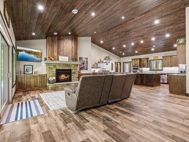 This beautiful Blueberry Pines Estates home has a private, end - photo 11