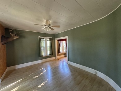Early 1900's Victorian Home located on 0.36 acre lot in Island - photo 14