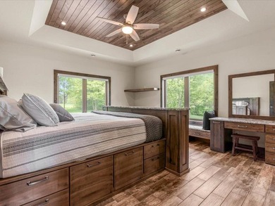 This beautiful Blueberry Pines Estates home has a private, end - photo 15