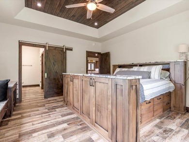 This beautiful Blueberry Pines Estates home has a private, end - photo 16